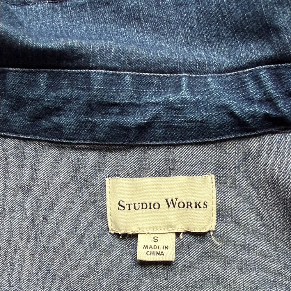 Women’s Blue Denim Jacket - Picture 5 of 5